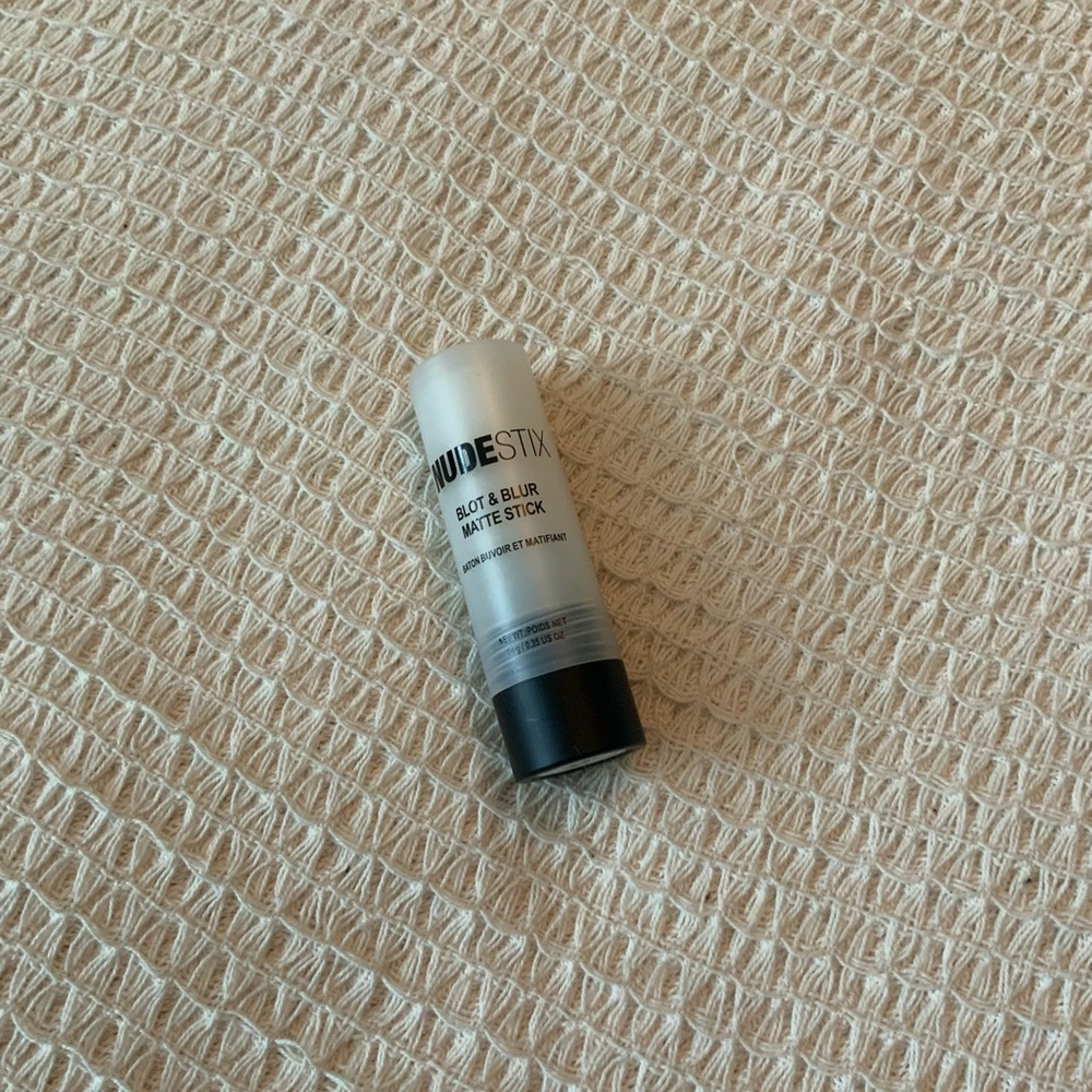 New Nudestix BLOT & BLUR MATTE PRIMER STICK Oil-absorbing